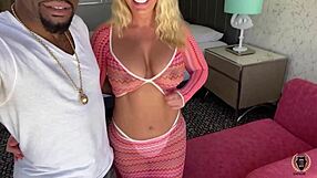 rome major cumming on mellanie monroe's bubble ass while fucking