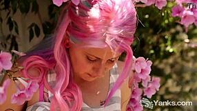 Pink Haired Yanks Babe Zahra Toying Her Pussy