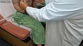 Scarlett Johnson Consults on Big Tits Fetish