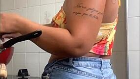 I'm on live and opened my zipper to show how much I want to share