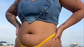 Fiz o Cara Ficar de Pau Duro na Praia with African Flashing