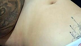 Comprei Uma Cama King E Inaugurei Com Minha Amiga Blonde E Nos Duas Levamos Gozada Na Boca Do Meu Marido