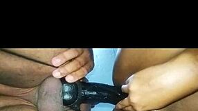 Ele arrombou minha bucetinha com uma rola gigante today