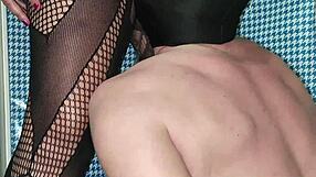 Ссание в рот, питье мочи, уборка