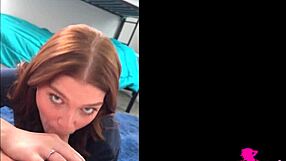 Førsteårsstuderende Katerina DeVille får en hurtig knald efter fodbold