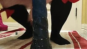 chubby fox plays solo with lube