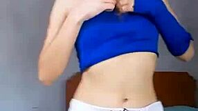 Bonneyuwu - Puta se masturba con dildo