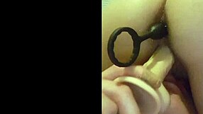 why is this babe getting double penetrated and her pussy licked?