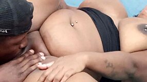 coroa safada pediu ao ex marido leo ogro para chamar seu menino eles dois pelados e eu sentando no joob