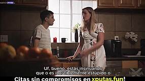 뜨거운 블론드 스텝맘, 스페인 자막으로 금지 가족 섹스 갈구해