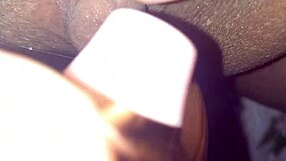 Narrativa de coño grande jugoso y mojado provocado en escena amateur casera