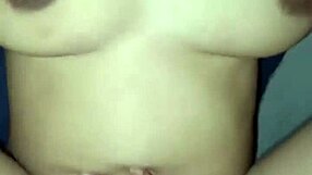 Bokep Indonesia: Boleh aku kongsi teman kau untuk tunggangan seks liar?