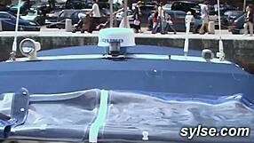 Exhib Entre Copines Et Depucelage Dun Jeune Dans Le Train