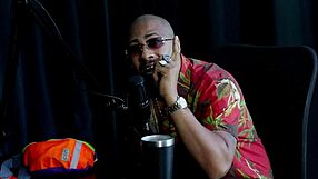 嘿记得制片人要检查行业ego多，像Nego Catra海报搞笑事演员自重看sheer red