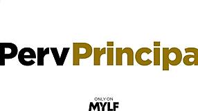 Stemor Alexa bytter kropp for ungers skole, intens knepp-action!