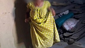 Tamil cuckold-par knuller hardt og intenst i rask sex