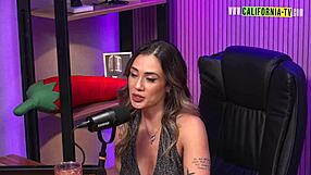 Rafa is hot as the queen of virtual experiences