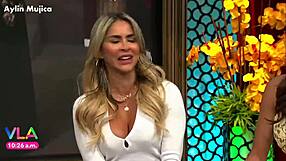 aylin mujica pezones marcados y culazo minivestido vla