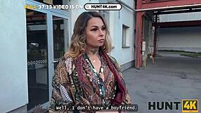 HUNT4K HUNTER FUCKS SEXY CHICK IN FORTUNE-TELLING SALON!