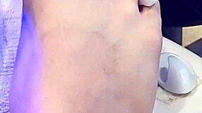 What if shemale gets her foot fetish done?