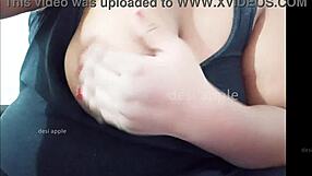 indian babe shows her big tits.