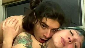 Nos ponemos calientes esperando la pizza mientras el repartidor se demora