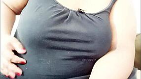 indian babe shows her big tits.