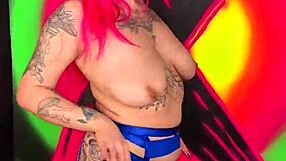 Curvy beauty shows off her sexy body and big tits at party 😍