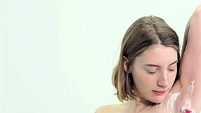 sweet teen shaving herself