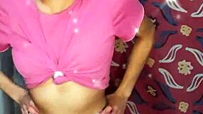 Bonneyuwu does her petite workout routine before homemade recording