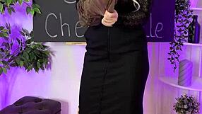 I dance in nylon club.