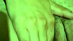 casada dando o cu e buceta melada com magrinho19cm