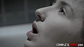 Kinky Blonde Teen Masturbates in Bath