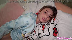 משחקי דדי עם שרומס קיו וג'וני לאב בפוב קרימפיי חמוד. זין מפלצת כלול!