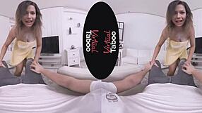 Virtual Taboo! Wanking Ass With Shaved Brunette!