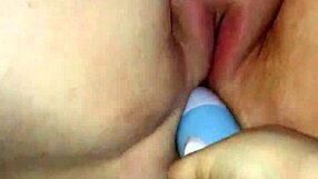 Fat BBW gets her cunt tormented with insertion