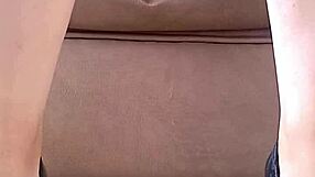 Κρυφή κάμερα πιάνει αθλητικές λατίνες ετεροθαλείς αδελφές με τέλεια σώματα και πούτσες σε εξωτερικό upskirt βουστά