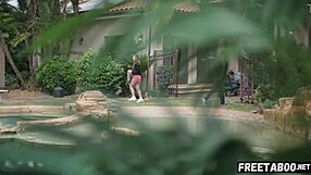 Ela Não Resistiu Dois Caras Fodendo Ambos os Buracos ao Mesmo Tempo