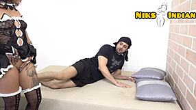 خادمة ديسي تلحس طيز قذرة لنيك قوي