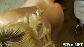 girlfriend mixes cock-riding and oral service