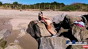 pornstar madura liberal follando maduro aleman por las playas de mexico