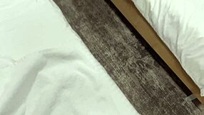 จับสาวตุรกีในฮิญาบเปลือยในโรงแรมและเย็ดแรง