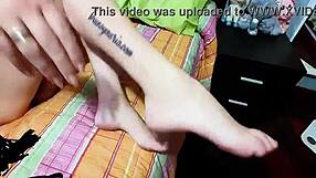 Te hago una paja con mis pies mira el video