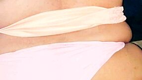 Culona rica gay a color in vibrant style.