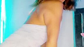 Live Streaming A Very Nice Ass Shaking Hot Dance