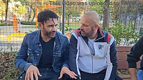 Eu lambi pés e bunda em encontro triplo com Christen Courtney