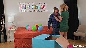 Stepmommy Gets Ultimate Gift With Slick Pussy Licking