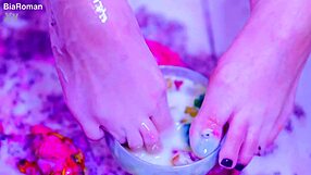 Bia Roman Gets Her Sexy Feet All Messy