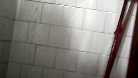 Hidden Filming Of Aunt's Bath Voyeur