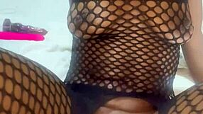 Solo girl uses massive vibrator and can't stop